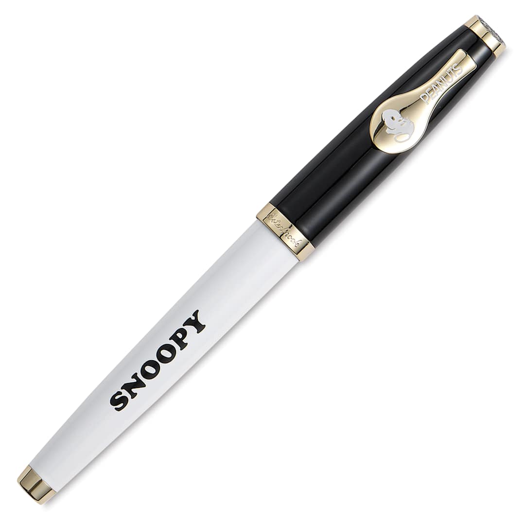Open in modal - Esterbrook Peanuts 75th Anniversary Fountain Pen - Snoopy, Medium Nib with cap on