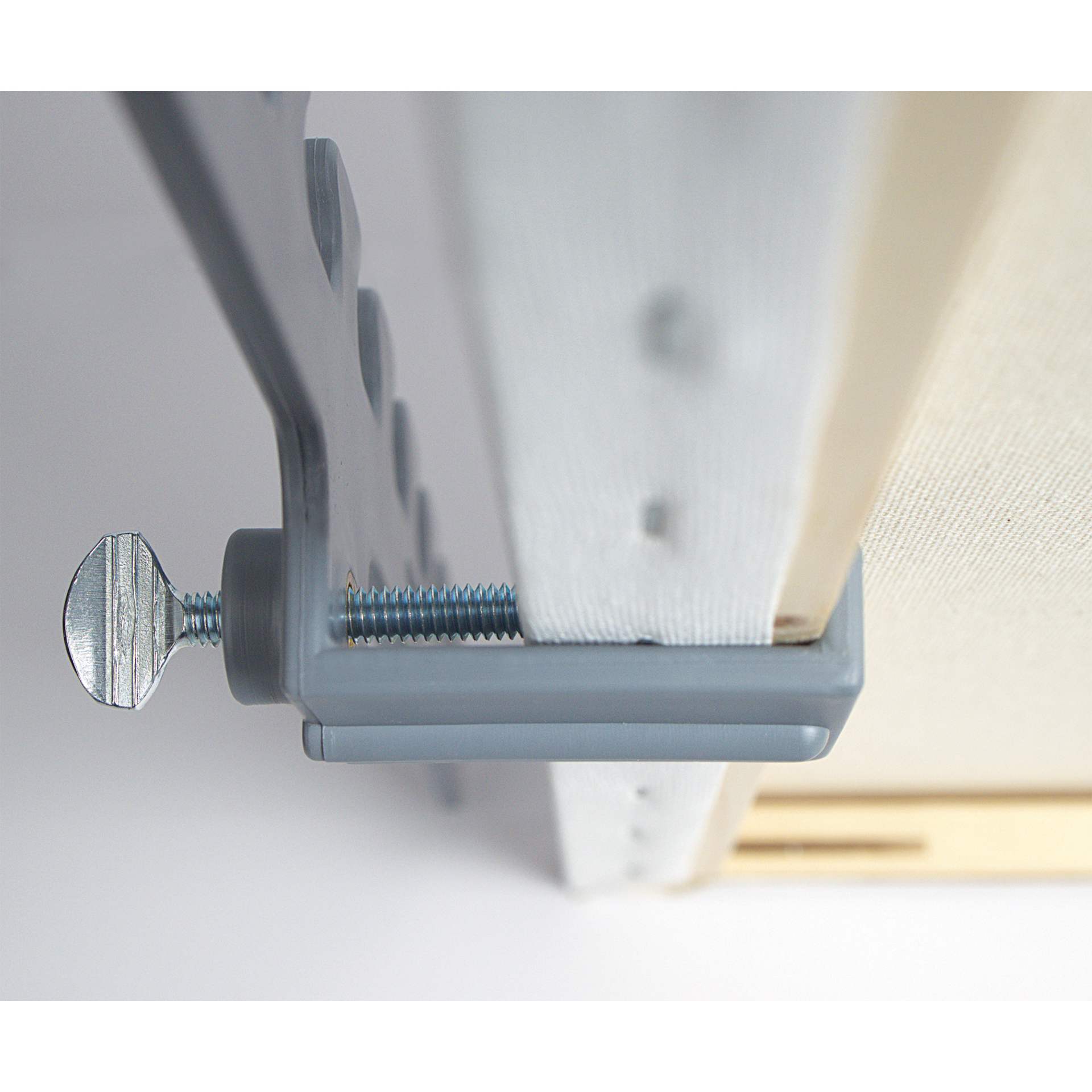 New Wave Stedi Rest, close-up