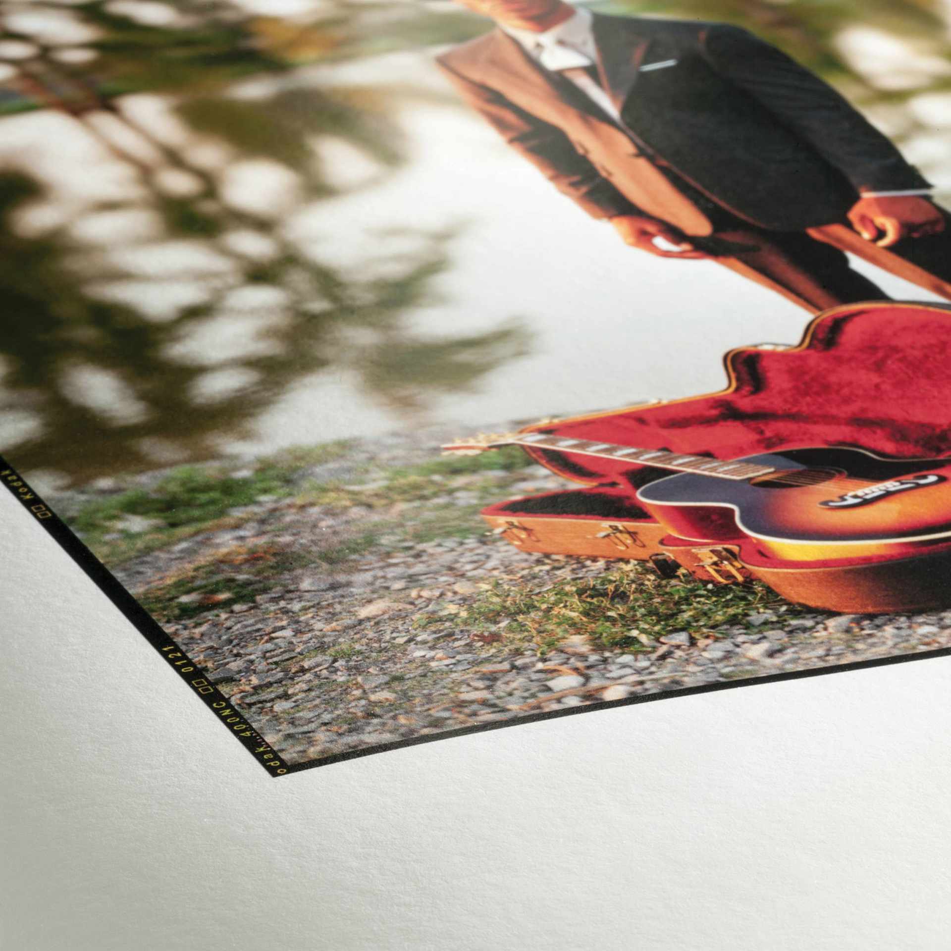 Hahnemühle FineArt Pearl Inkjet Photo Cards (Close-up of paper with a print) 