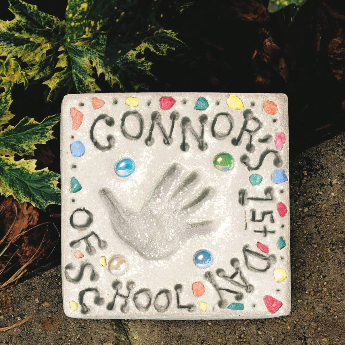 Milestones Kids’ Stepping Stone Kit (Sample completed stepping stone)