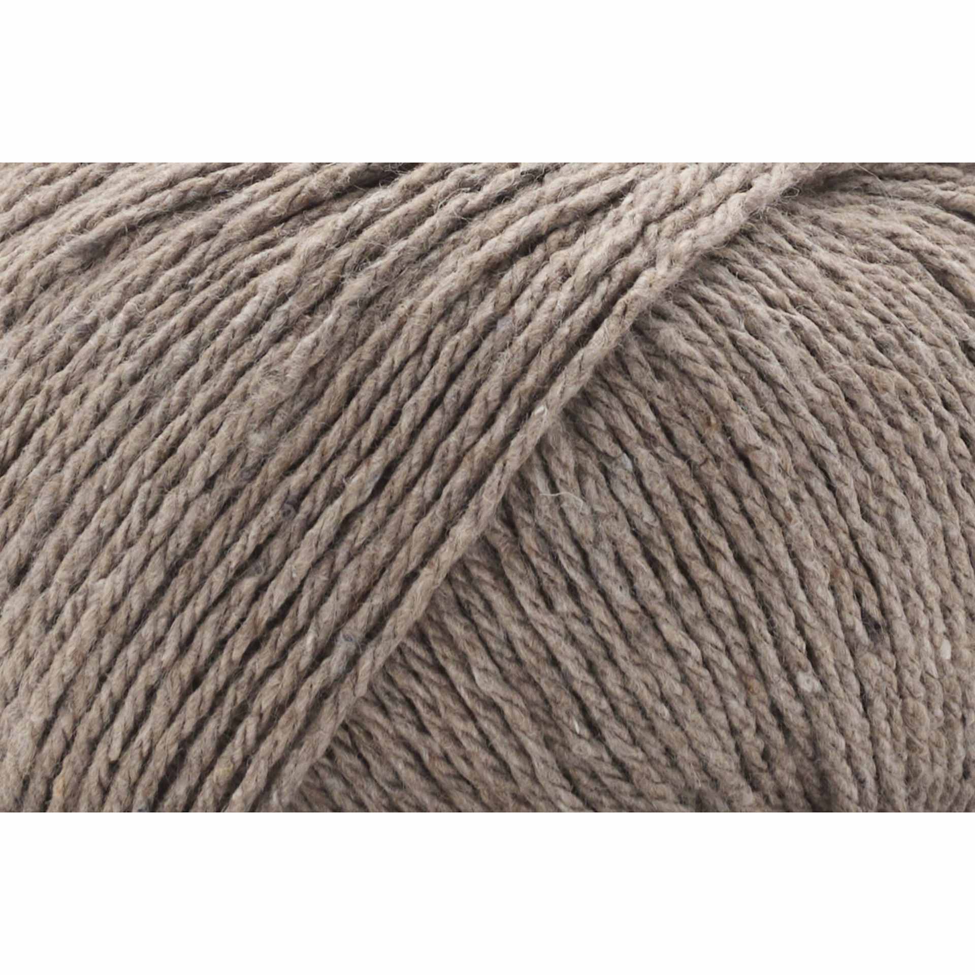 Universal Yarn Bella Tweed Yarn - Natural - close-up