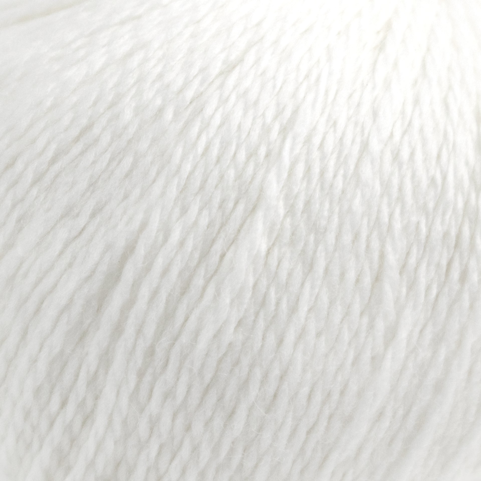 HiKoo Highland Lux Yarn - Winter close up to show texture
