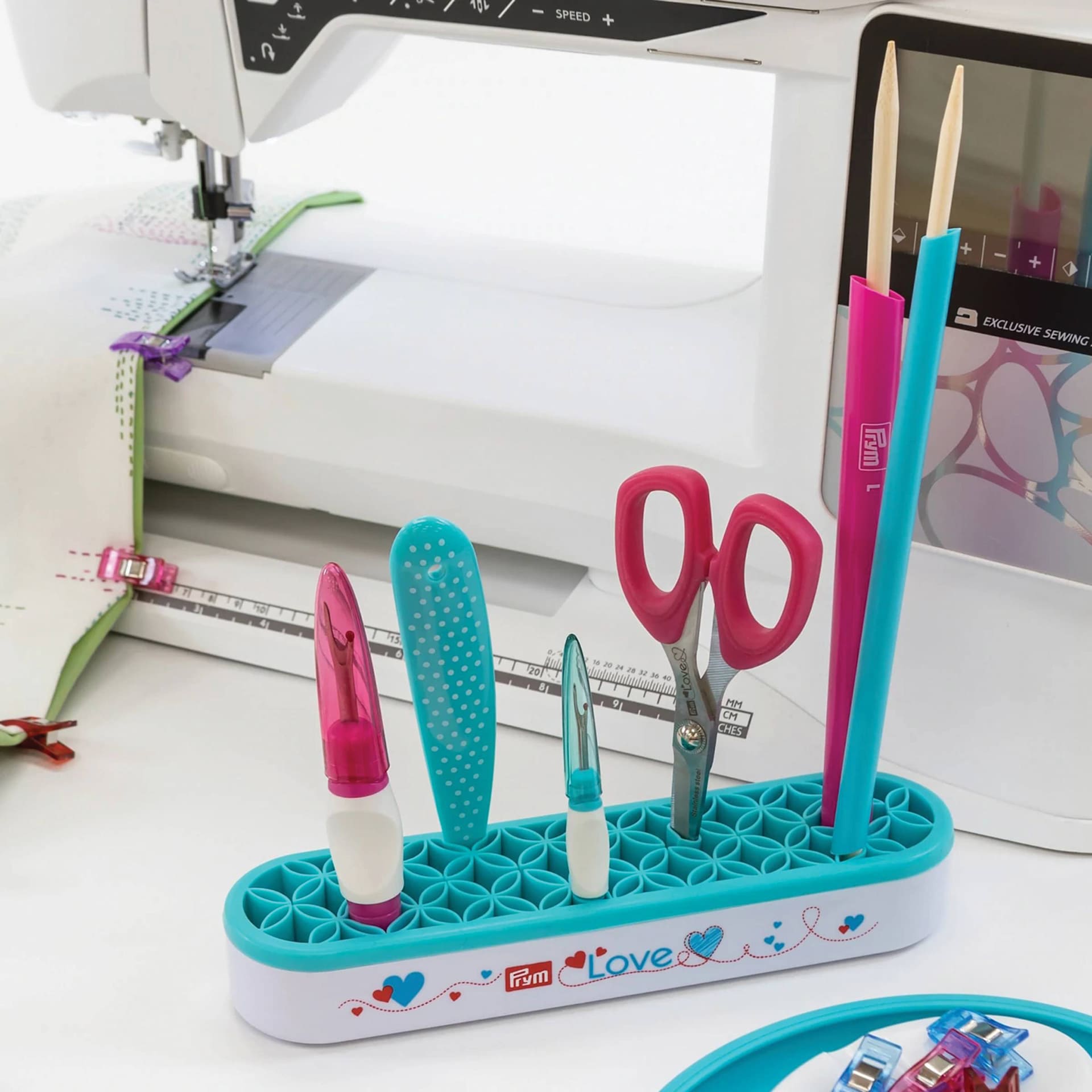 Prym Love Hold and Store Organizer (Sewing items inside organizer)