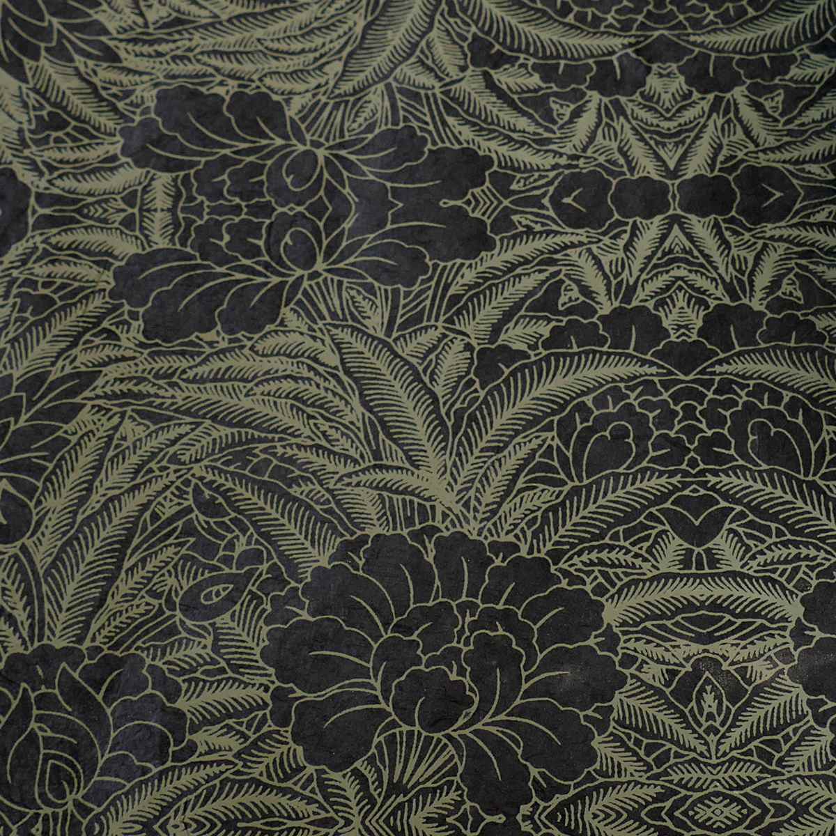 LAMALI Decorative Lokta Paper, 20 in x 30 in, Rhododendron, Black, Cream Silkscreen