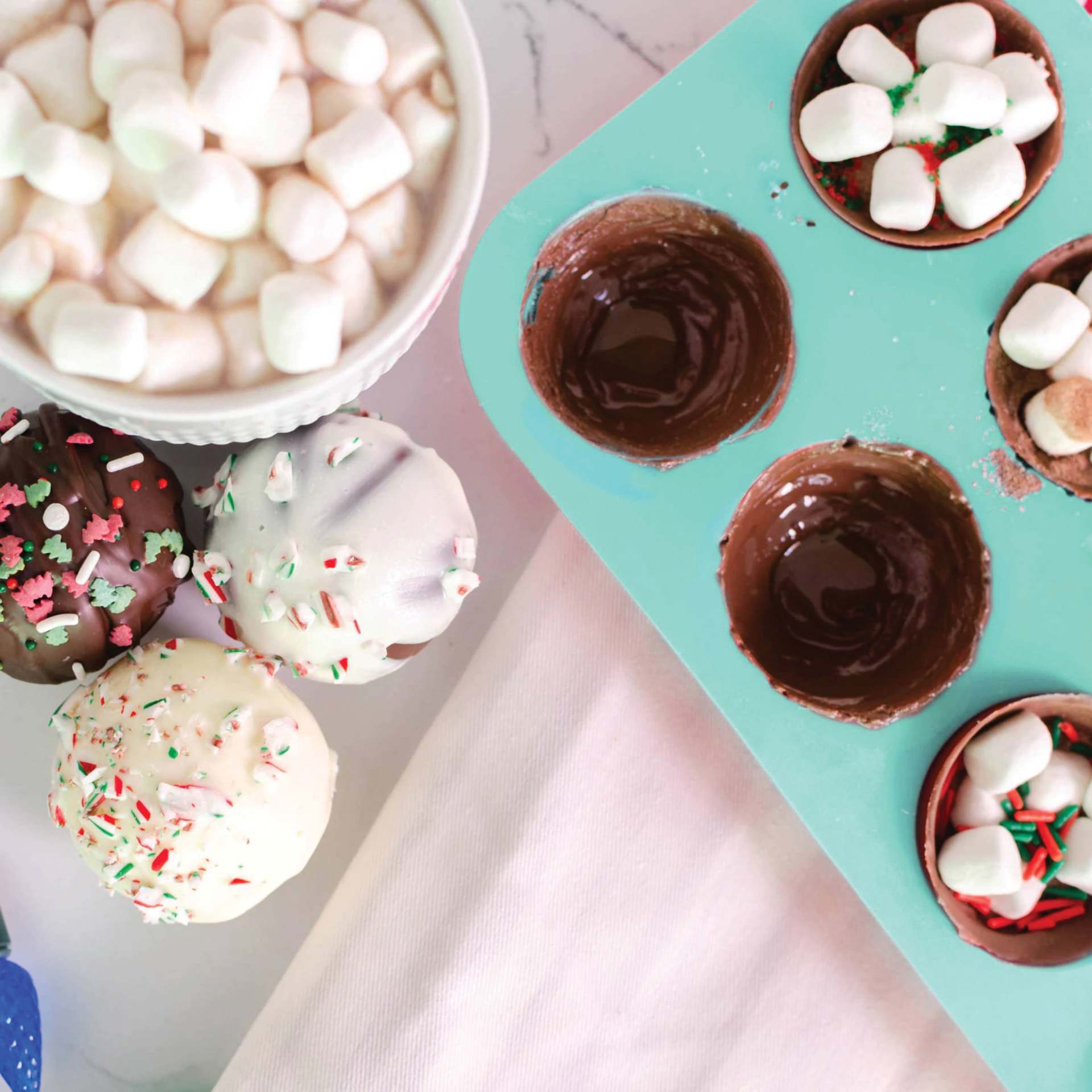 Handstand Kitchen Ultimate Hot Cocoa Bomb Set (Marshmallow and cocoa bombs inside mold)