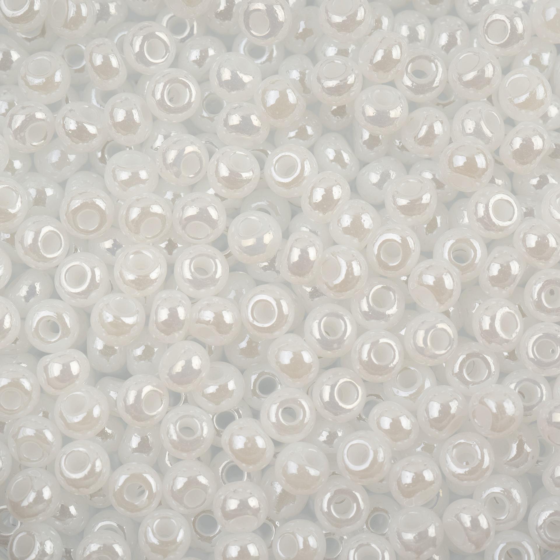 John Bead 6/0 Czech Glass Seed Beads - White Pearl