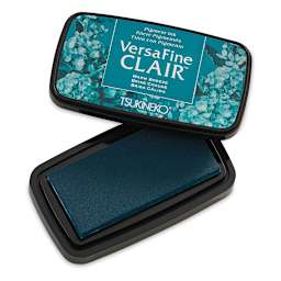 VersaFine Clair Ink Pad - Warm Breeze with lid off