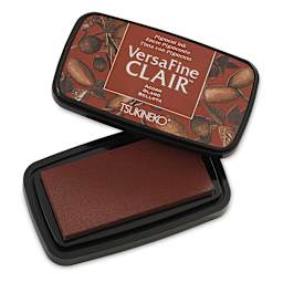 VersaFine Clair Ink Pad - Acorn with lid off