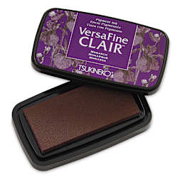 VersaFine Clair Ink Pad - Monarch with lid off