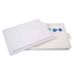 Masterson Sta-Wet Handy Palette, lid off and at an angle