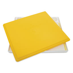Masterson Sta-Wet Painter's Pal Palette, lid at an angle