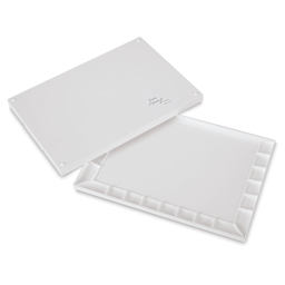 Universal Pike Palette - empty palette shown with lid adjacent