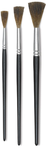 Luco Kazan Square Lettering Brushes - 3 sizes of Brushes upright
