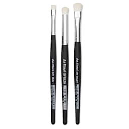 Da Vinci Synthetic Dry Brushes - Assorted, Short Handle, Set of 3, brushes laid out