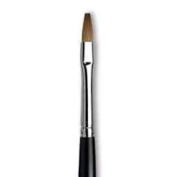 Da Vinci Maestro Kolinsky Brush - Flat, Short Handle, Size 4 close up