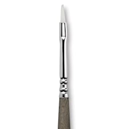 Escoda Perla Toray White Synthetic Brush - Bright, Short Handle, Size 2 (Close-up of brush)