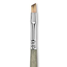 Escoda Tadami Synthetic Mongoose Brush - Angular, Short Handle, Size 8, close-up
