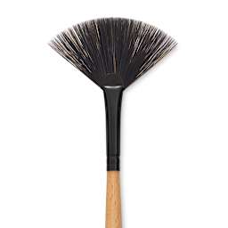 Princeton Catalyst Polytip Bristle Brush - Fan, Long Handle, Size 3 close up