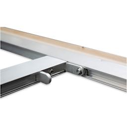 MUSEO ALU-Frame Aluminum Stretcher Bars - Closeup of Brace and outer brace connector on Bar