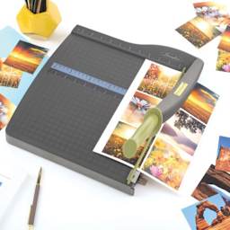 Swingline ClassicCut Lite Guillotine Trimmer - 12" cutting images