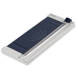 Swingline ClassicCut Fixed Blade Trimmer front of trimmer