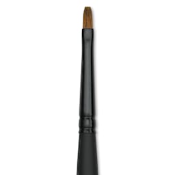 Raphaël Stradivarius Synthetic Kolinsky Sable Brush - Flat, Size 2, Short Handle (close-up)