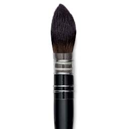 Raphaël Soft Aqua Brush - Quill, Size 6, Short Handle close up