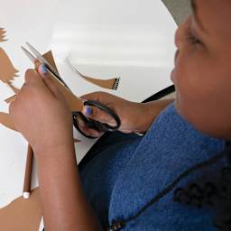 Heavy-Coated Poster Board Brown - 22" x 28"