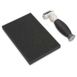 Sizzix Die Brush with Magnetic Pickup Tool - Angled view of Foam pad with Die Brush
