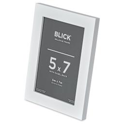 Blick Bellevue Frame - White, 5" x 7", at an angle