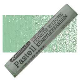Schmincke Soft Pastel - Leaf Green Deep O pastel and swatch
