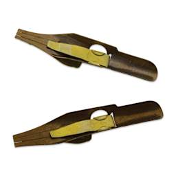 Speedball Broad Edge C-Series Flat Calligraphy Nibs - LC1 and LC2, bottom view of the nibs