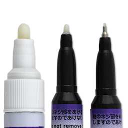 Sakura Pen-Touch Paint Markers - Ultraviolet, Set of 3 (close-up of tips)