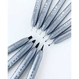 Copic Multiliner Pens, close-up of nibs