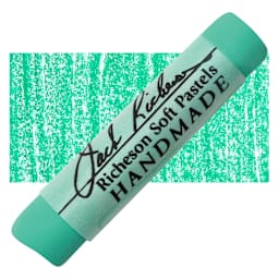 Richeson Handmade Soft Pastel - Green 2 pastel and swatch