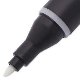 Blick Studio Alcohol Art Marker - 0 Colorless Blender, close-up of the tip
