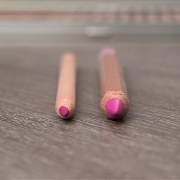 Cretacolor Mega Colored Pencils, comparison between mega lead and standard lead sizes (not included)