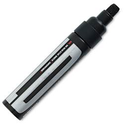 Montana Bold Markers - 8 mm Marker shown uncapped at angle