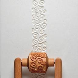 MKM Pottery Tools Handle Roller - Medium, Tri Spirals - rolled