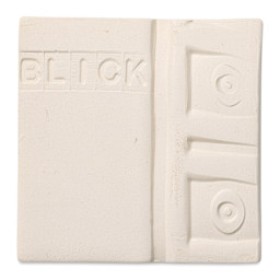 Blick Mid-Fire Stoneware Clay - Soft White, fired chip