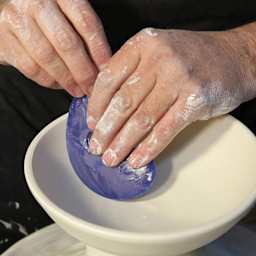 Mudtools Polymer Bowl Rib - Small, Blue - in use