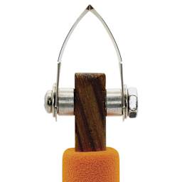 P11 Curved Wide V Tip 12 mm Carving Tool - close-up