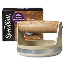 Speedball Baren - in front of packaging