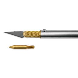 Excel Blades Soldering Iron Kit with 3 Interchangeable Tips close up on blade