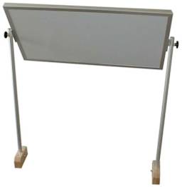 Hann Instructional Mirror - Angled view of mirror stand
