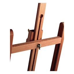 Mabef Presentation Easel M-14 - Closeup showing wing nut and beechwood grain