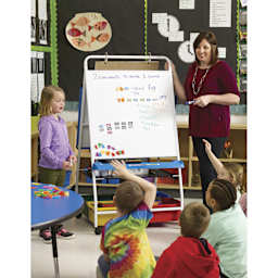 Copernicus Royal Reading/Writing Center - Classic, teacher and student in class