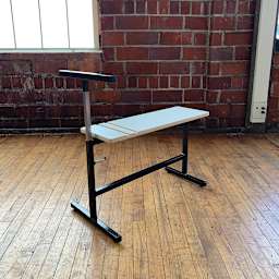 Klopfenstein Spectrum Art Pony - Shown in studio setting