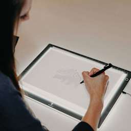 Daylight Wafer 1 LED Light Box - 9" x 12-3/5", Dimmable - in use