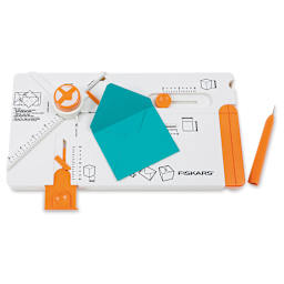 Fiskars Gifting Board, Contents